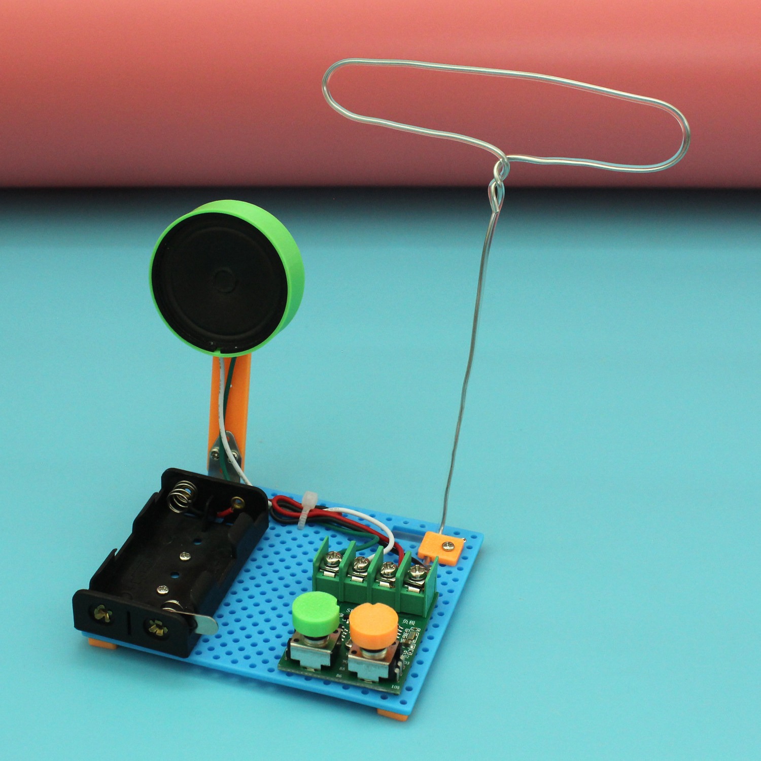 Kit Radio FM Retrò Fai-da-Te S - Diy Electronics Projects For Students recensione e prezzo